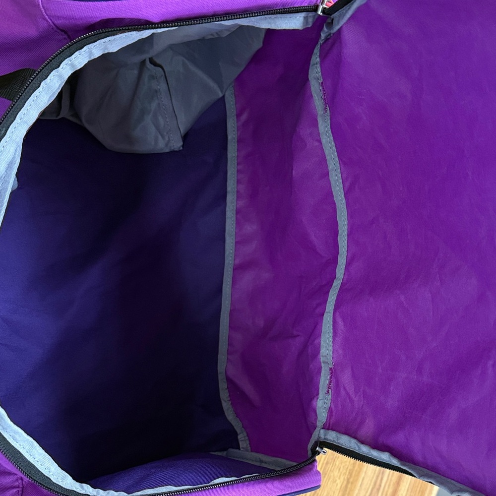 Under Armour Purple and Black Sports Bag - Picture 4 of 8